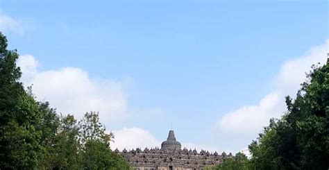  Borobudur: Suuri Epinen Ja Maailmankuvaltaan Syvällinen Buddhalaistemppeli!